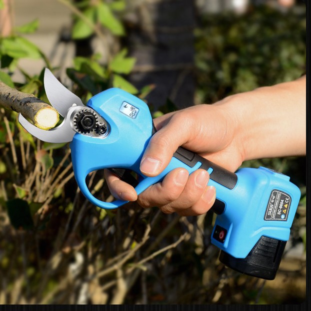 Electric Pruning Shears for Garden & Orchards | 28mm Cut, High Carbon Steel Blade, 200mm, EU Plug