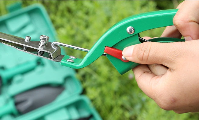 Garden Tool Set | Iron Head & Plastic Handle | Single, 5-Piece & 10-Piece Sets | Green & Purple | Trowel, Rake & More | Lightweight & Durable | Home Garden & Planting