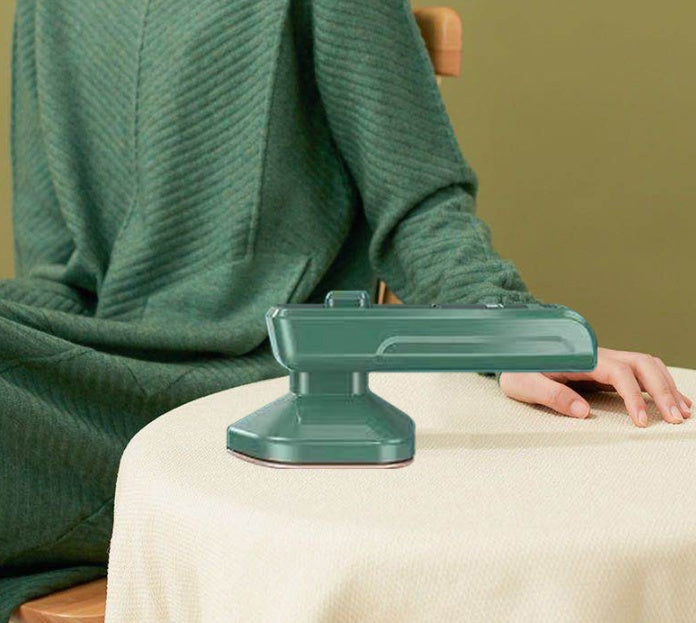 Portable Mini Steam Iron | 33W | 100–240V Universal | Ceramic Panel | Wet & Dry | 2-Stage Temp | Hang & Flat | AU, EU & US Plug | Dark Green