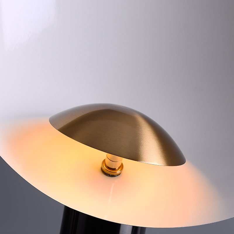 Postmodern Nordic Iron LED Table Lamp | Push-Button Switch, 111-240V EU, Study, Bedroom & Restaurant Decor