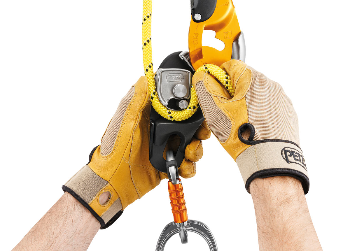 D021 RIG Auto-Lock Industrial Rescue Descender | 200kg, EN 341/EN 12841 Certified, 10-11.5mm Rope (Black & Yellow)