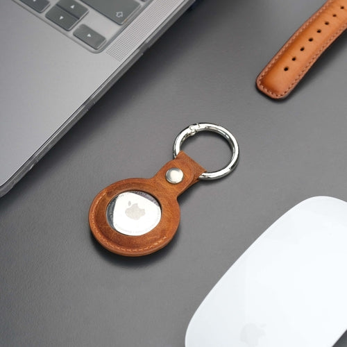 Saratoga Genuine Leather AirTag Holder – Handcrafted Apple AirTag Case